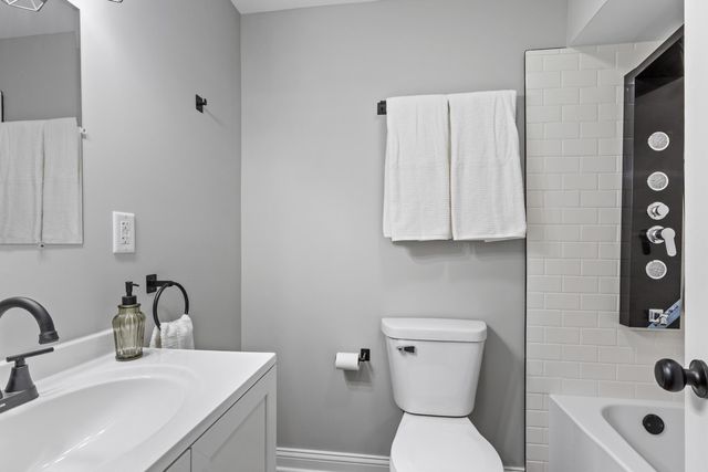 1141 W 300 N, La Porte, IN 46350