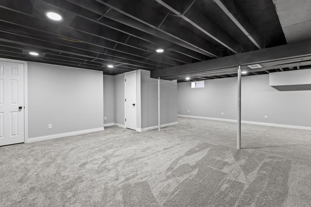 1141 W 300 N, La Porte, IN 46350