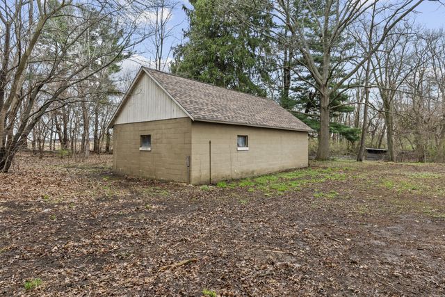 1141 W 300 N, La Porte, IN 46350