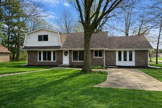 1141 W 300 N, La Porte, IN 46350