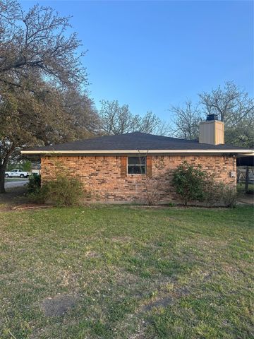 202 S Spencer Street, Mart, TX 76664