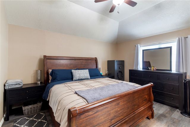3907 Bridgeberry Court, College Station, TX 77845