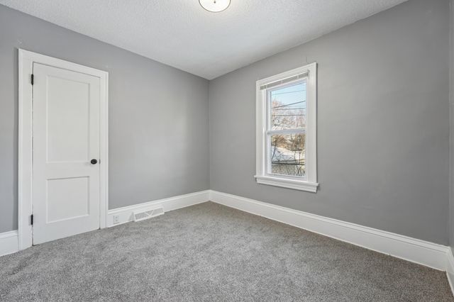 1008 Lowry Avenue N, Minneapolis, MN 55411