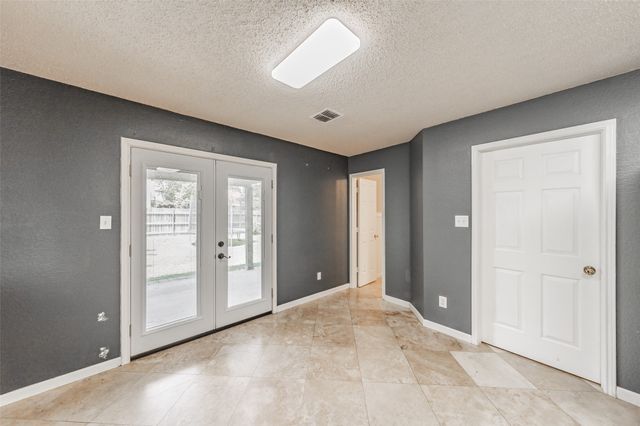 1036 Triple Crown Drive, Fort Worth, TX 76179