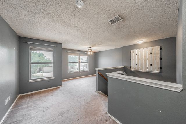 1036 Triple Crown Drive, Fort Worth, TX 76179