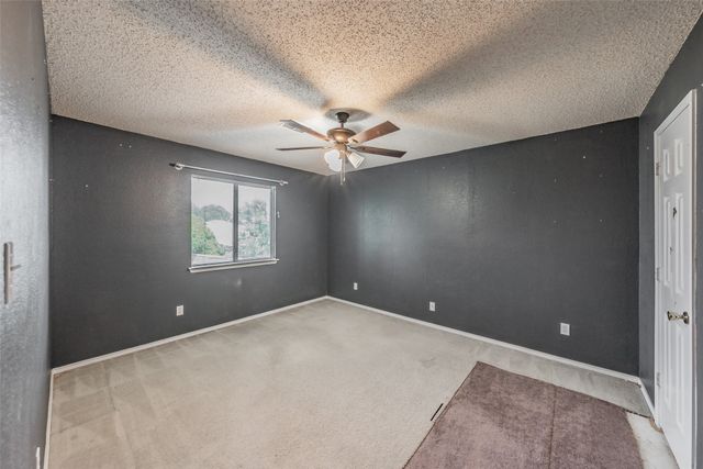 1036 Triple Crown Drive, Fort Worth, TX 76179