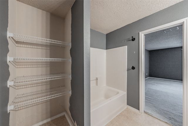 1036 Triple Crown Drive, Fort Worth, TX 76179