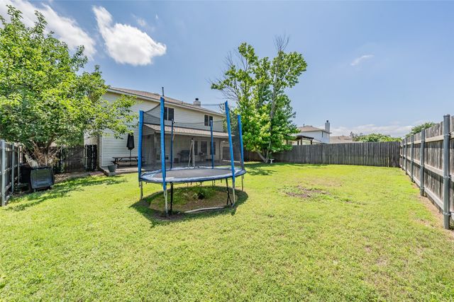 1036 Triple Crown Drive, Fort Worth, TX 76179