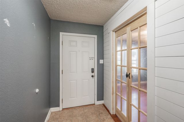 1036 Triple Crown Drive, Fort Worth, TX 76179
