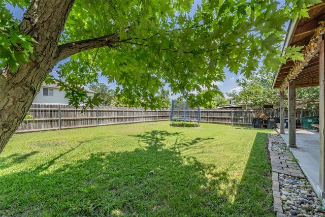 1036 Triple Crown Drive, Fort Worth, TX 76179