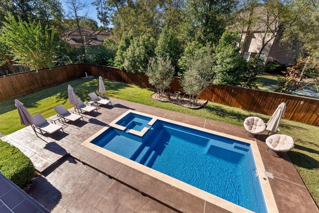 38 N Player Manor Circle, The Woodlands, TX 77382