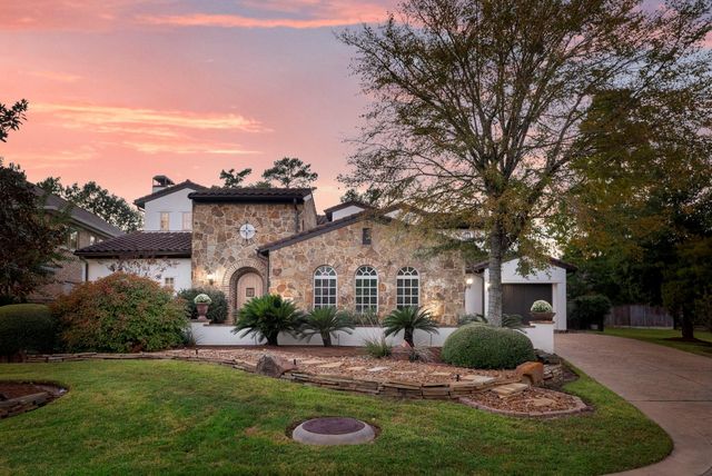 38 N Player Manor Circle, The Woodlands, TX 77382