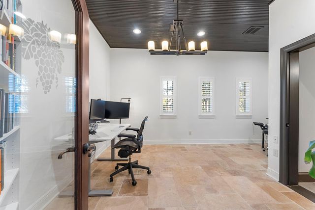 38 N Player Manor Circle, The Woodlands, TX 77382