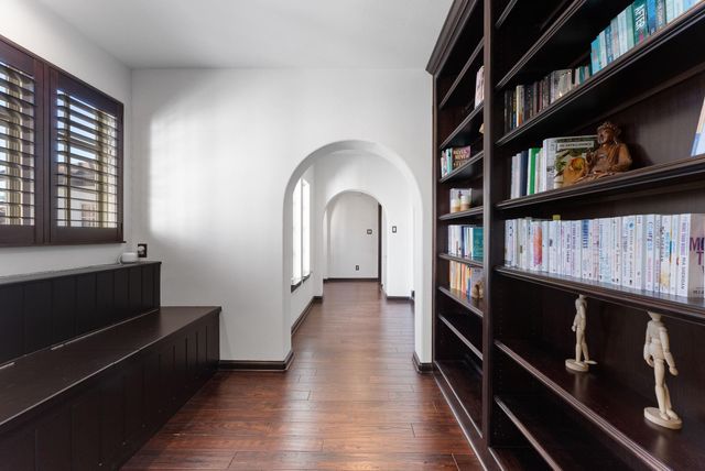 38 N Player Manor Circle, The Woodlands, TX 77382