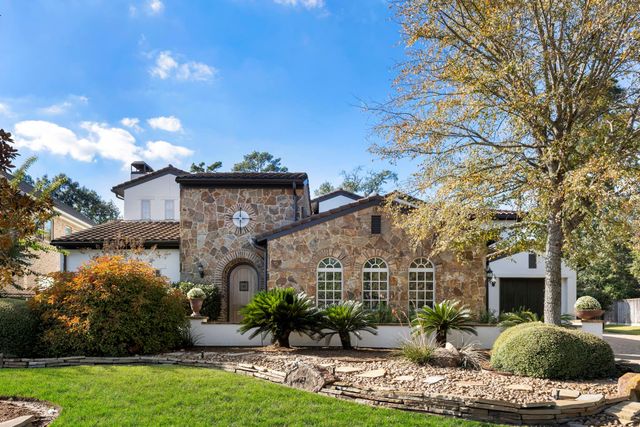 38 N Player Manor Circle, The Woodlands, TX 77382