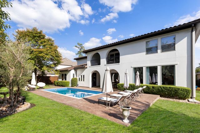 38 N Player Manor Circle, The Woodlands, TX 77382