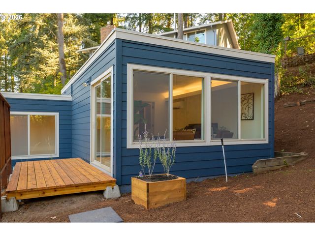1980 KIMBERLY Dr, Eugene, OR 97405