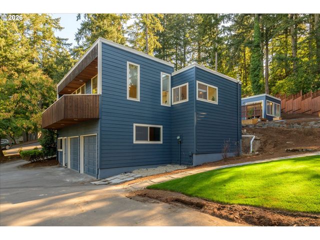 1980 KIMBERLY Dr, Eugene, OR 97405