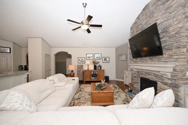 332 Moulton Dr., Longs, SC 29568