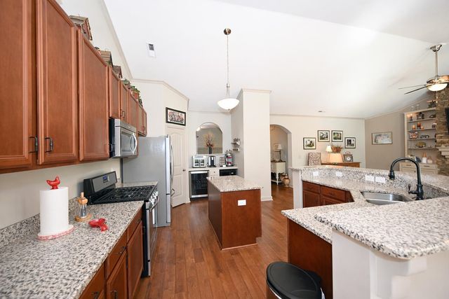 332 Moulton Dr., Longs, SC 29568