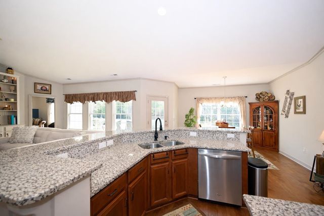 332 Moulton Dr., Longs, SC 29568