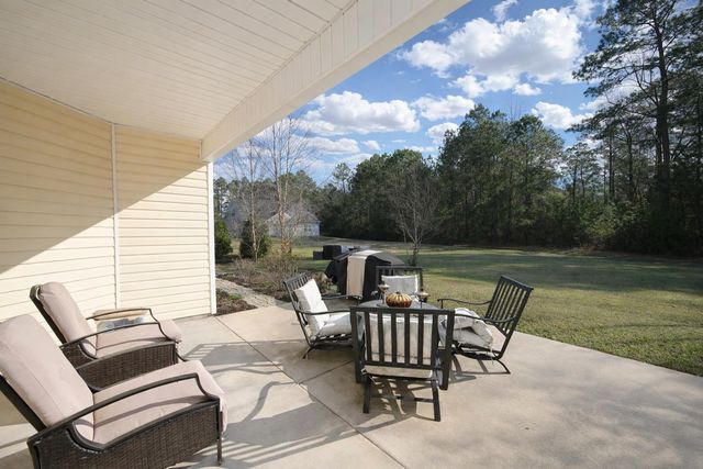332 Moulton Dr., Longs, SC 29568