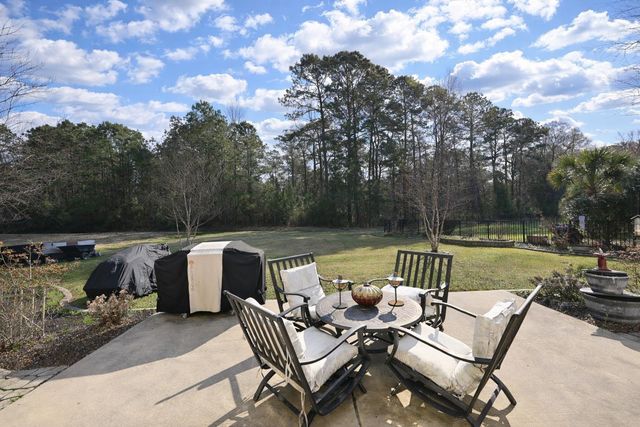 332 Moulton Dr., Longs, SC 29568