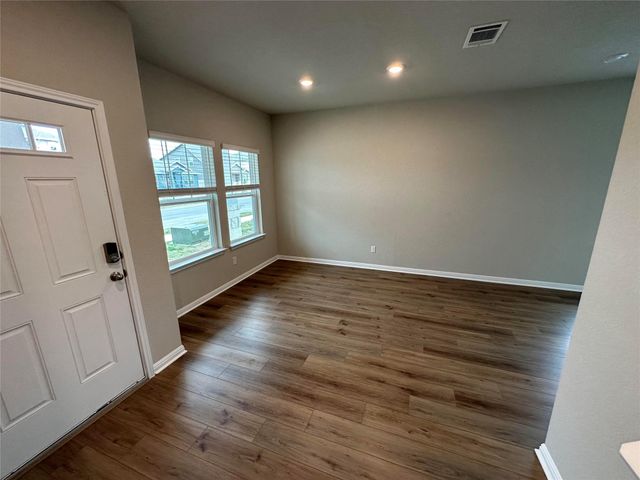 110 Oakdale Meadows LN, Hutto, TX 78634