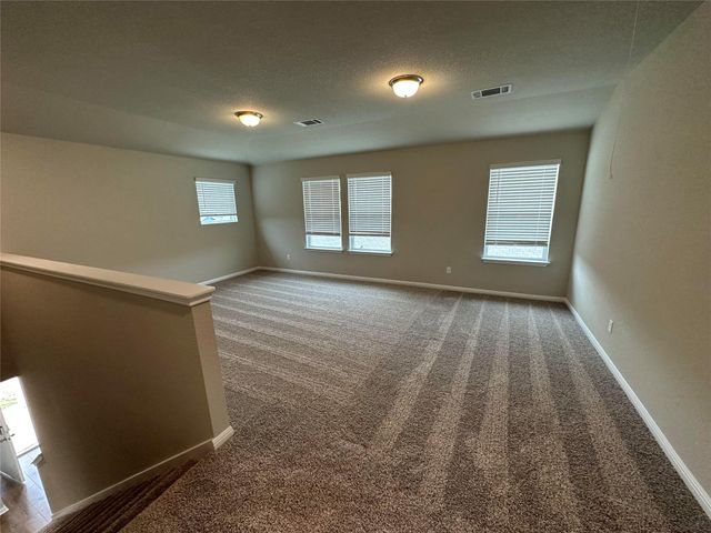 110 Oakdale Meadows LN, Hutto, TX 78634