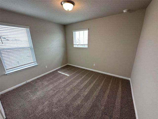 110 Oakdale Meadows LN, Hutto, TX 78634