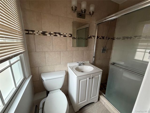 23 Jerome Road, Syosset, NY 11791