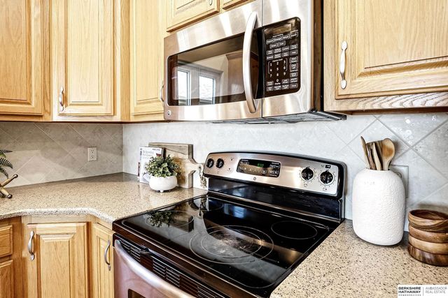 4276 N 176th Avenue, Omaha, NE 68116