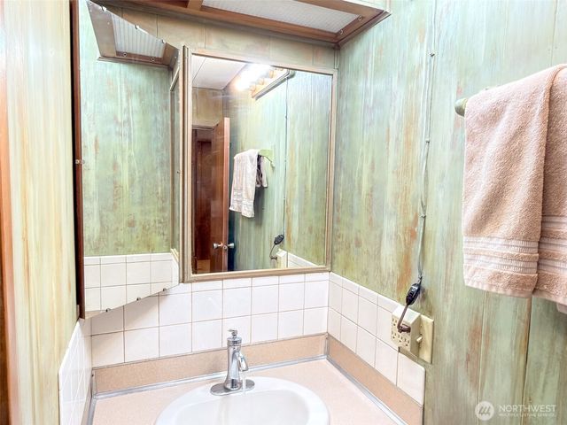 331 7th Avenue, Port Hadlock, WA 98339