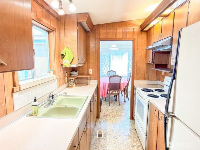 331 7th Avenue, Port Hadlock, WA 98339