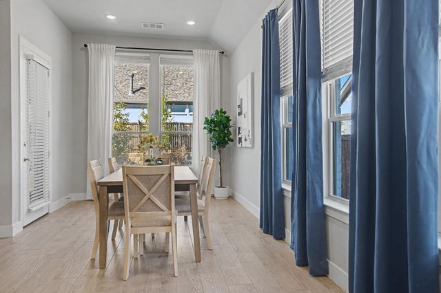 1101 Claiborne Drive, Aubrey, TX 76227