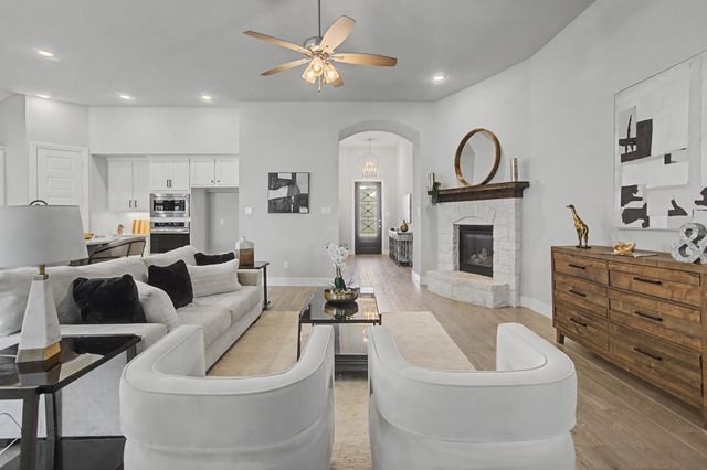 1101 Claiborne Drive, Aubrey, TX 76227