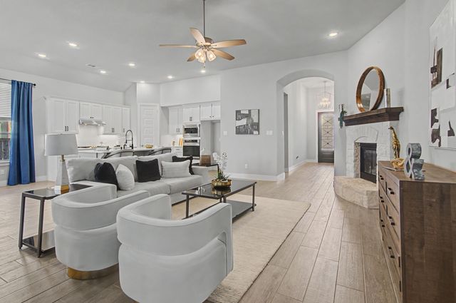 1101 Claiborne Drive, Aubrey, TX 76227