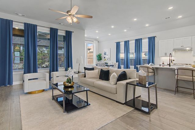 1101 Claiborne Drive, Aubrey, TX 76227