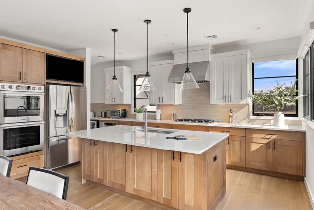 700 Ariana CT, Austin, TX 78746