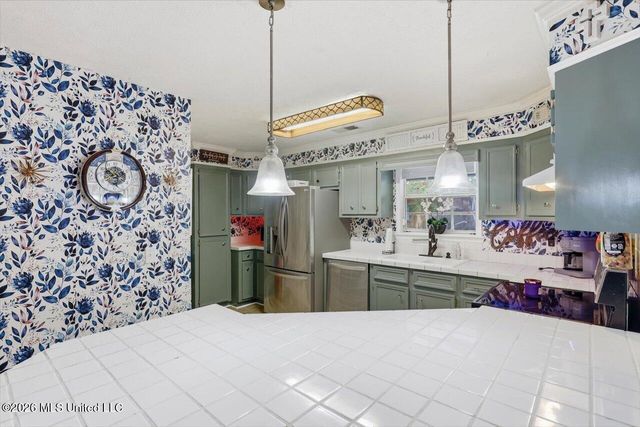 573 Dogwood Point, Madison, MS 39110