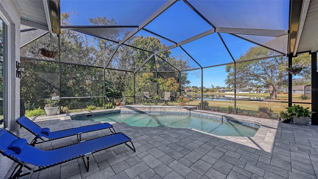 Image 2 of property listing at 7501 52ND TERRACE E, Bradenton, FL 34203