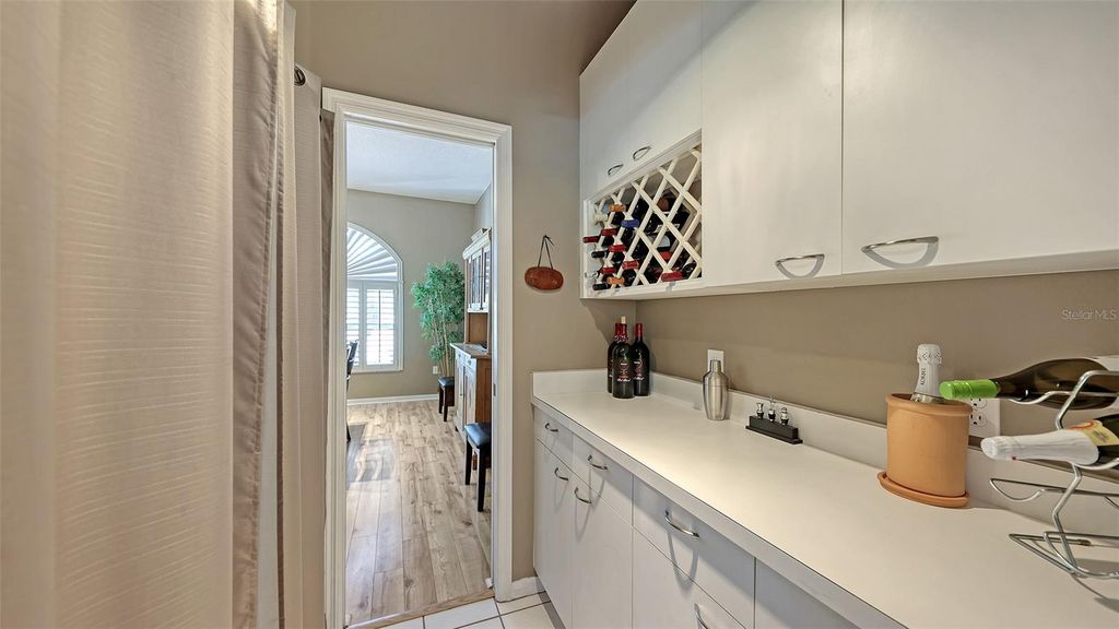 Image 14 of property listing at 7501 52ND TERRACE E, Bradenton, FL 34203