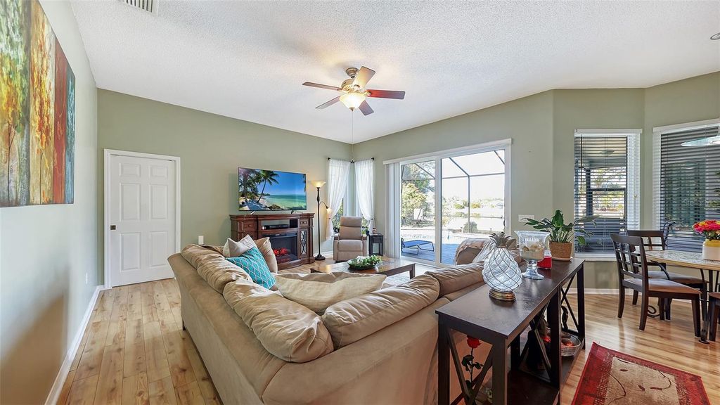 Image 22 of property listing at 7501 52ND TERRACE E, Bradenton, FL 34203