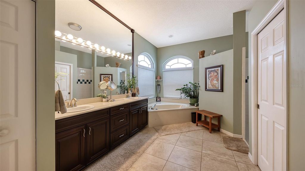 Image 28 of property listing at 7501 52ND TERRACE E, Bradenton, FL 34203