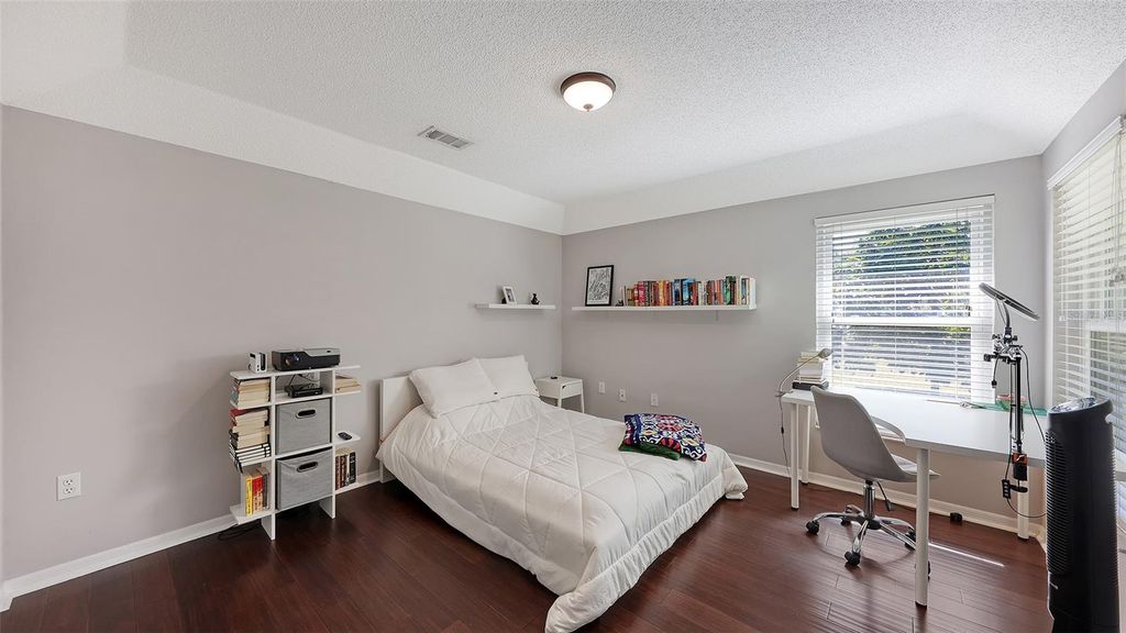 Image 37 of property listing at 7501 52ND TERRACE E, Bradenton, FL 34203