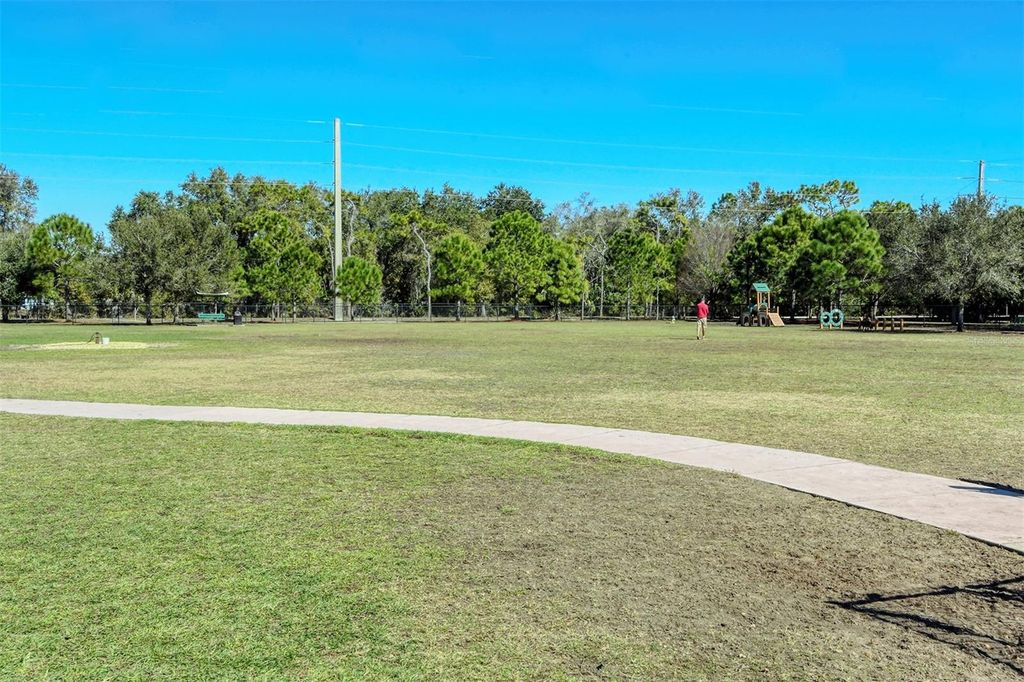 Image 63 of property listing at 7501 52ND TERRACE E, Bradenton, FL 34203