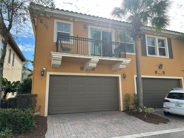 12630 NW 32nd Ct, Sunrise, FL 33323