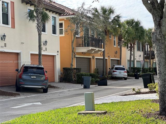12630 NW 32nd Ct, Sunrise, FL 33323
