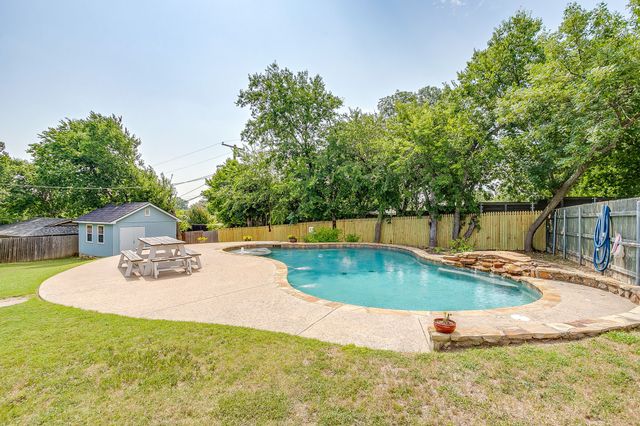 6705 Hanover Road, Fort Worth, TX 76116
