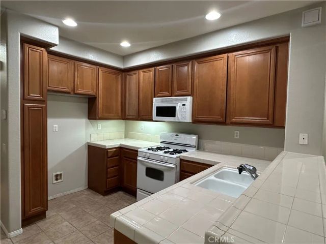 7732 Hess Pl 3, Rancho Cucamonga, CA 91739